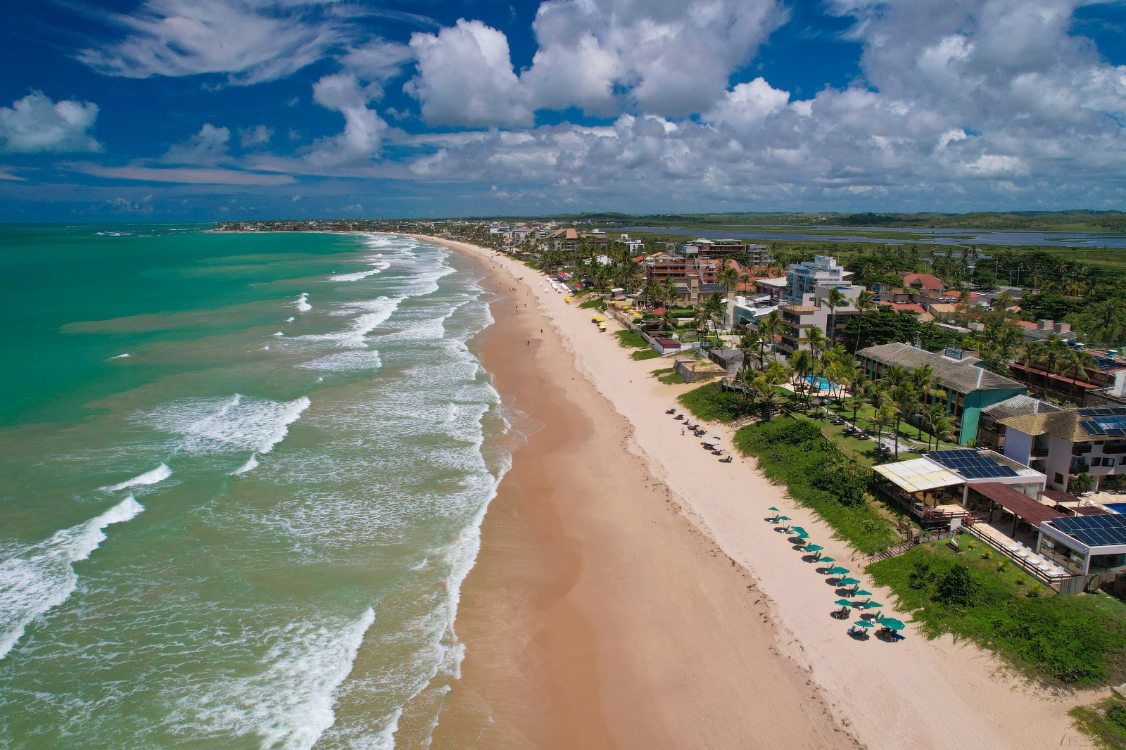 Vista aérea da orla de Porto de Galinhas
